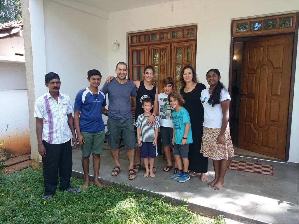 Isanka Lion Lodge Sigiriya Bagian luar foto